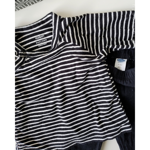Old Navy (Baby) | Striped Shirt + Ruffle Pants Set - Picture 2 of 4